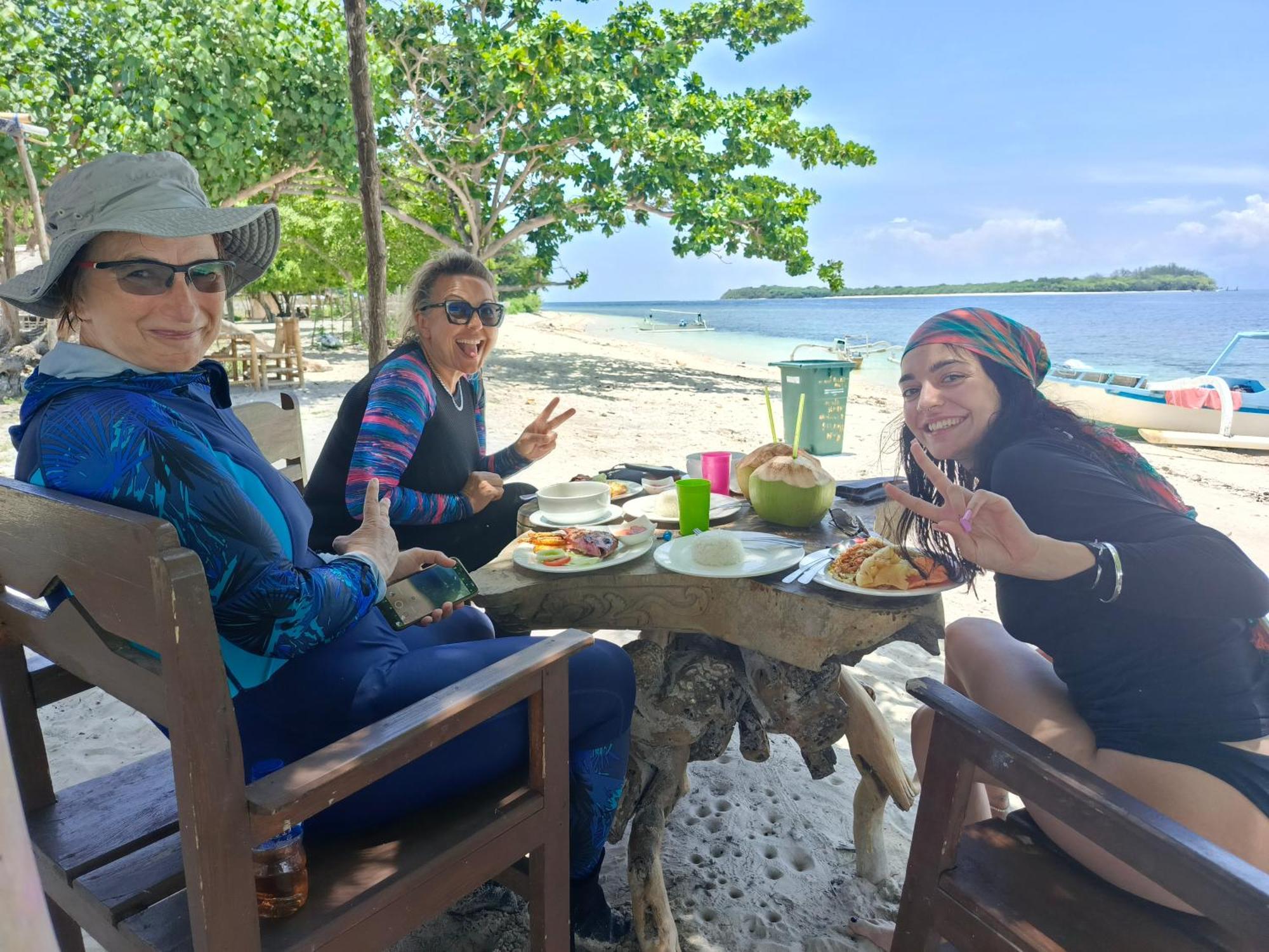 Yellow Coco Gili Gede Dış mekan fotoğraf