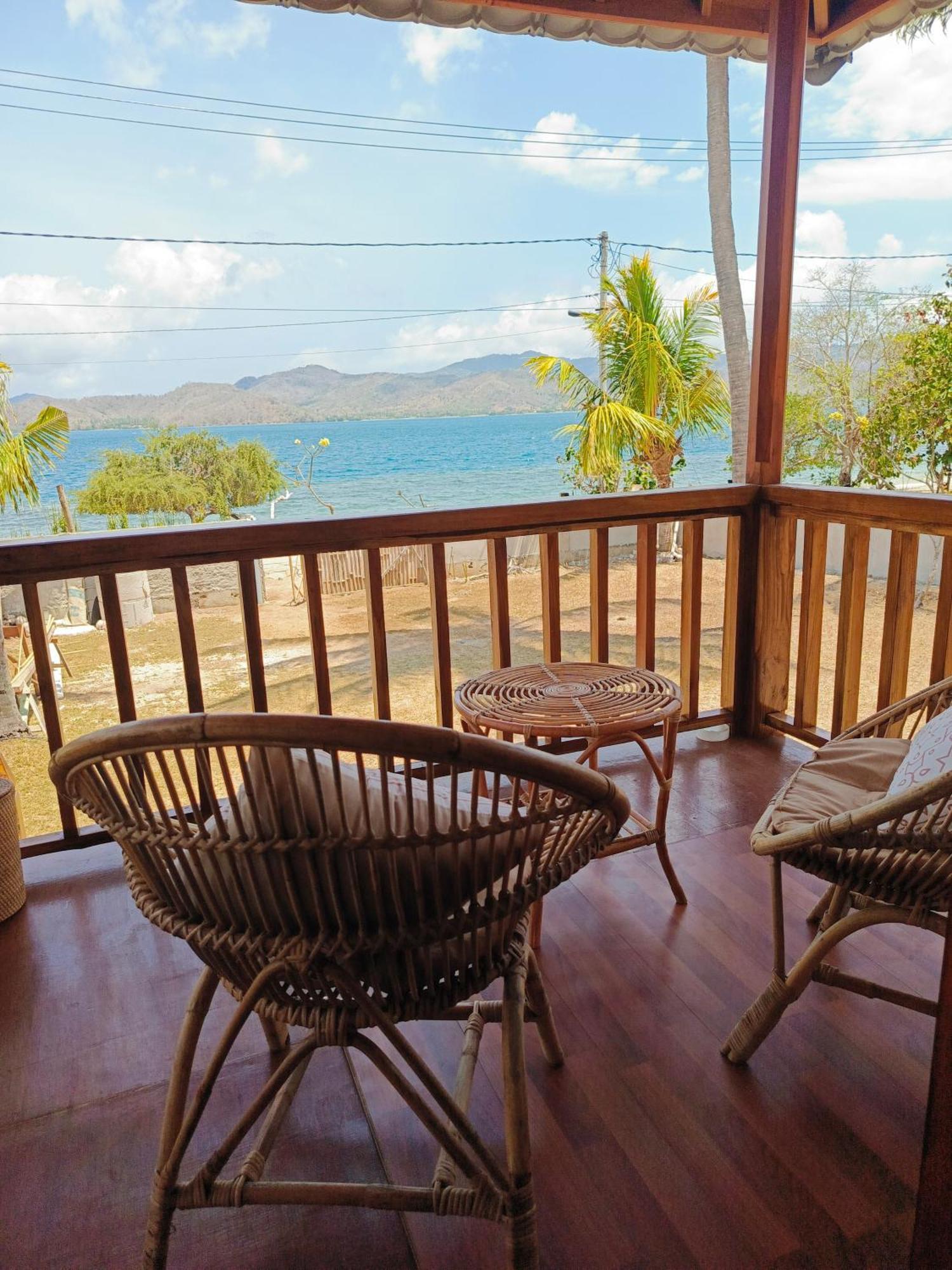 Yellow Coco Gili Gede Dış mekan fotoğraf